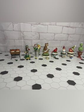 Vintage Porcelain Trinket Box Lot 8